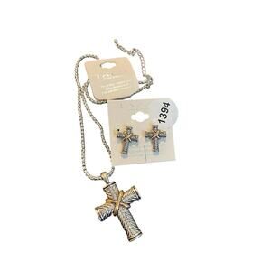 SILVER AND GOLD 2" CRYSTAL CROSS PENDANT NECKLACE SET NWT